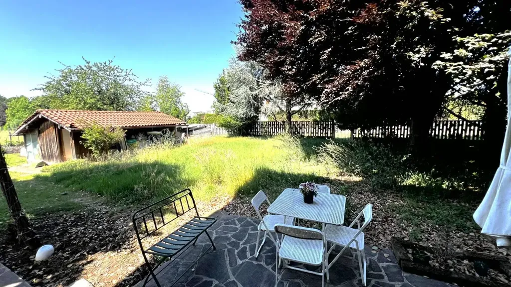 Aed - Villa with Edificabile Potential in Bernareggio