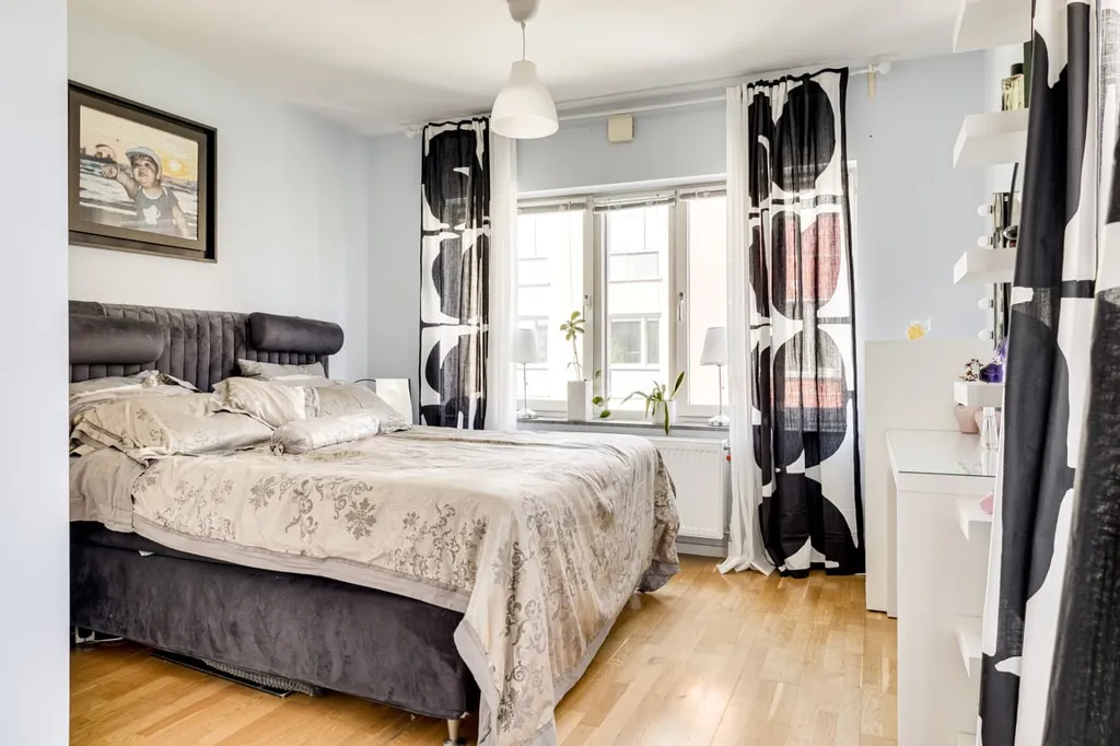 Bedrooms - Apartment with Generous Balcony in Limhamn Bunkeflostrand