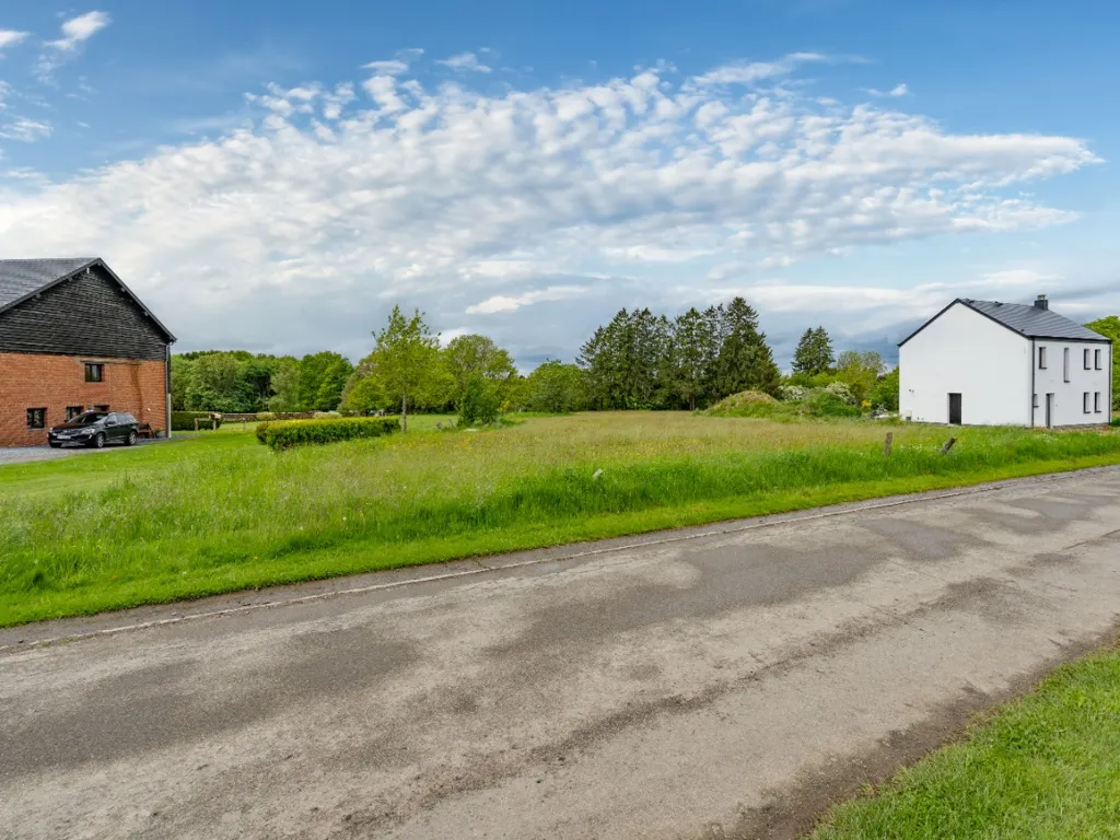 Välivaade - Building Plot in Gouvy with Green Setting