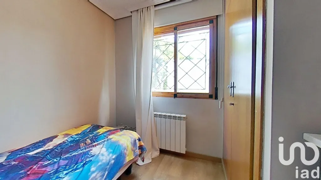 Magamistoad - Semi-Detached House with Solar Panels in Benicasim
