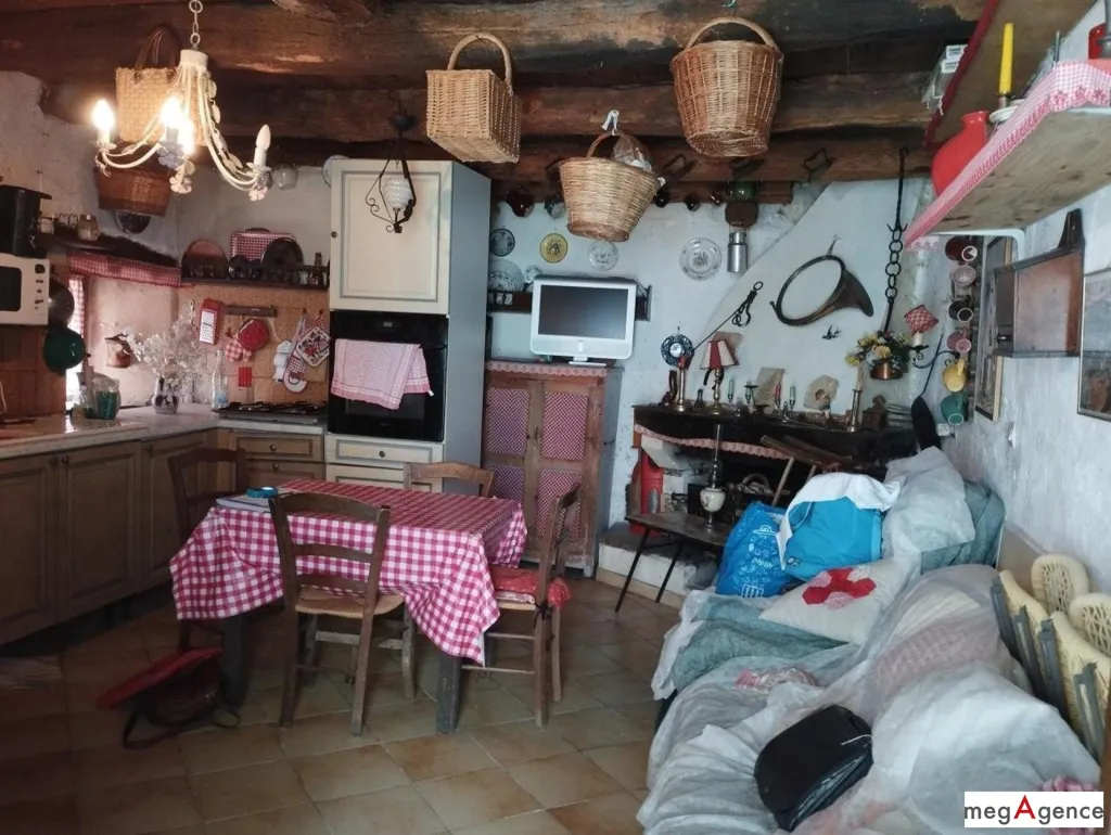 Söögituba - Traditional Stone House in Barre-des-Cévennes