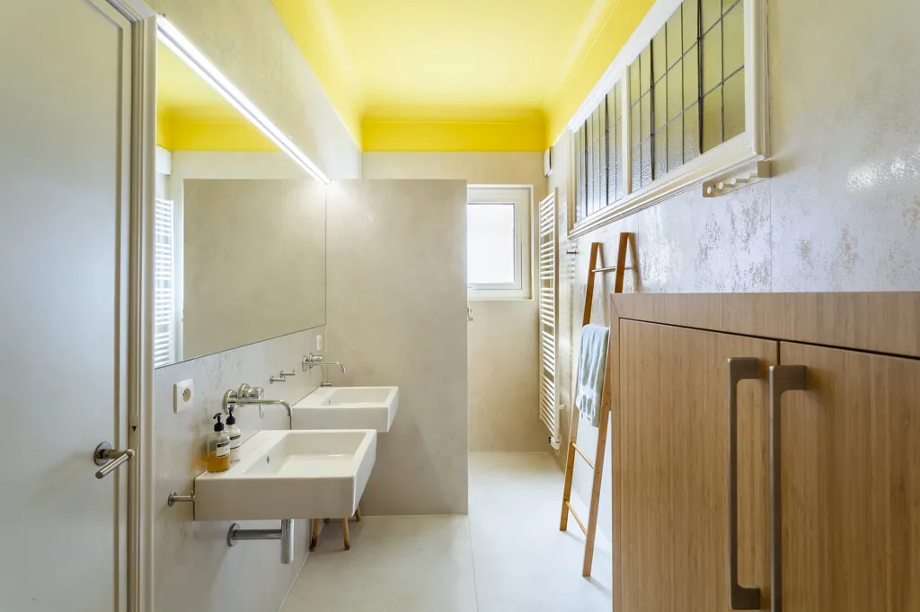 Salles de bain - Appartement Art-Déco avec Terrasse à Antwerpen