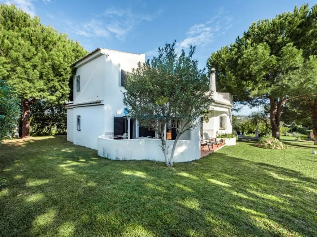 Aed - Luxury Villa with Pool in Porches, Lagoa