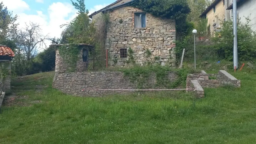 Välivaade - Rustic Stone Cottage with Garden in Molazzana