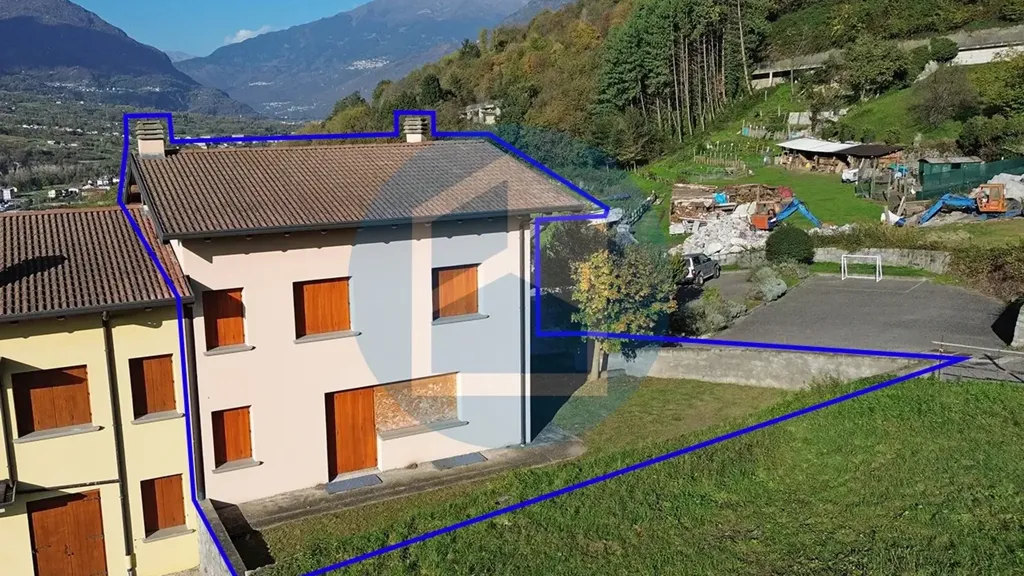 Vue aérienne - Bifamiliar Villa with Garden in Niardo