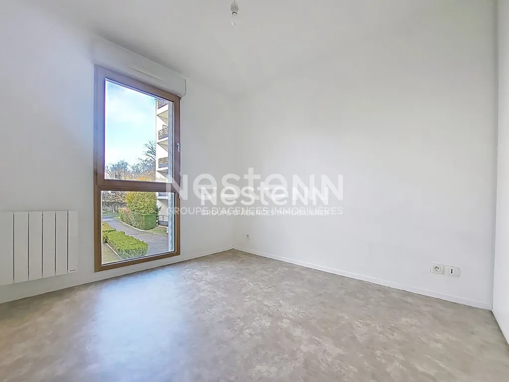 Pièces - Appartement 3 Pièces avec Balcon à Saint-Cyr-l'École