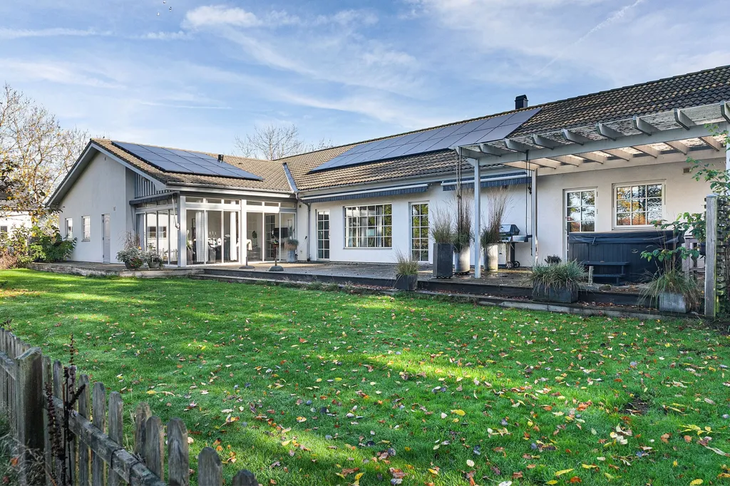 Jardin - 1-Plan Villa with Solar Panels in Fleninge