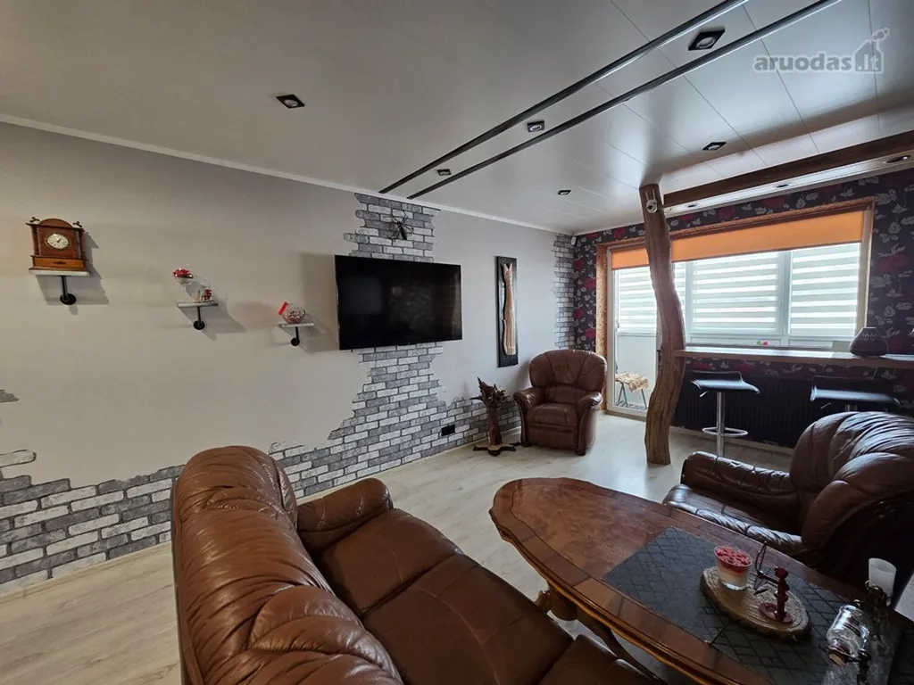 Séjour - Modernised 3-Bedroom Flat with Balcony in Dainavos