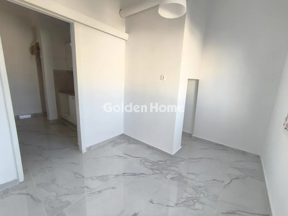 Entrée - Fully Renovated Apartment with Balcony in Upper Ymittos