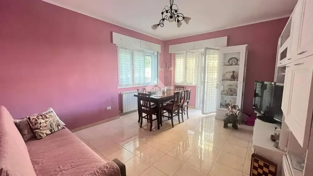 Söögituba - Spacious Apartment with Garden in Ladispoli