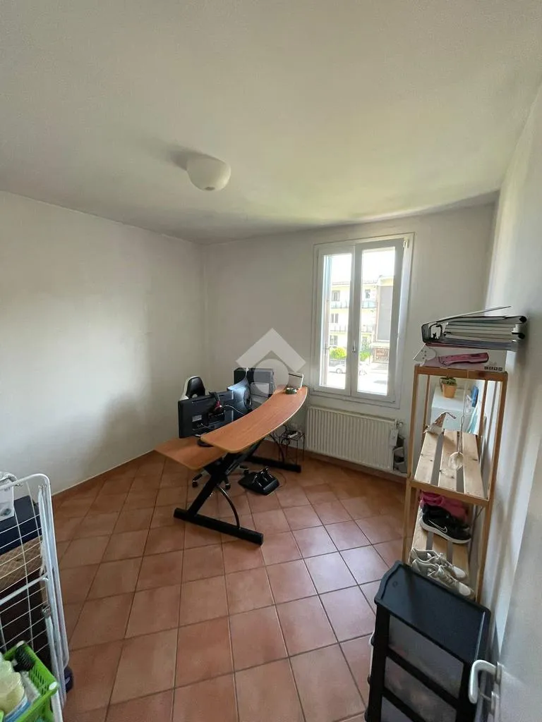 Studio - Bright Two-Bedroom Apartment with Terrace in Schio