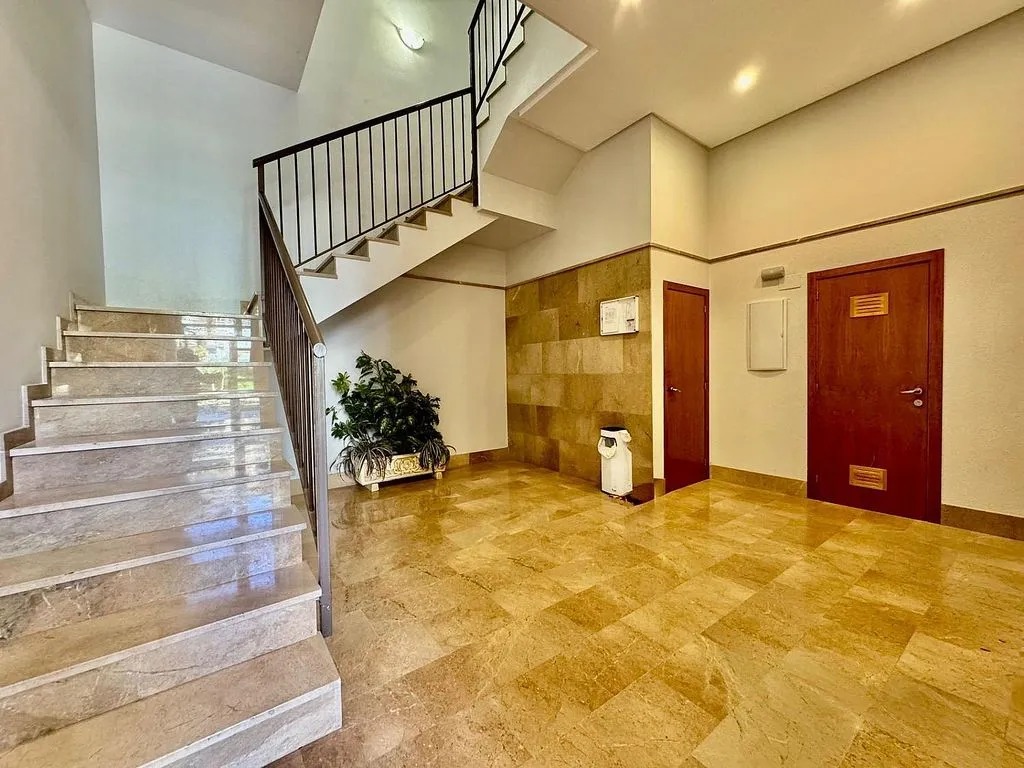 hallway_entrance