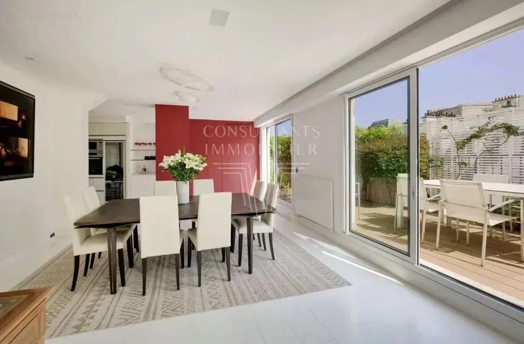 Terrass - Penthouse with Terraces in Paris XVI