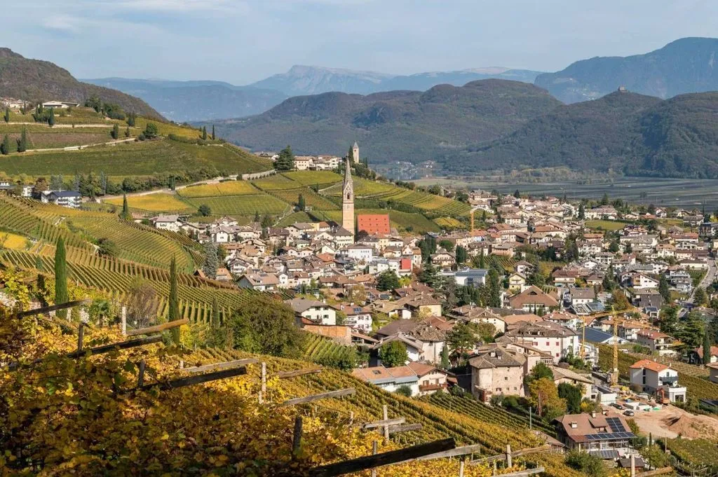 Luxury Apartment with Balcony in Appiano