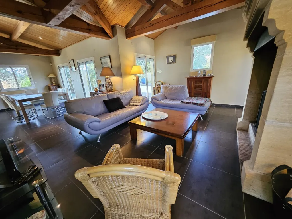 Elutuba - Exceptional House with Pool near Périgueux