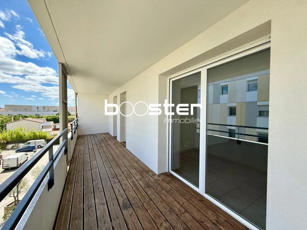 Balcony - 3-Piece Apartment with Terrace in Patte d'Oie