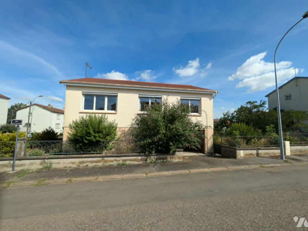 Välivaade - Detached House with Full Basement in Saint-Nicolas-de-Port