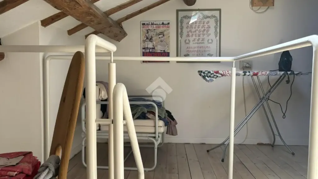 Pièces - Two-Bedroom Apartment in Historic Centre, Ferrara