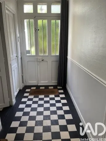 hallway_entrance