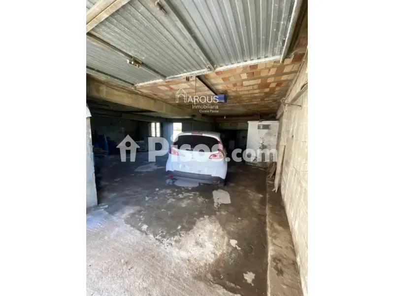 Garage - Chalet with Garden in Rianxo