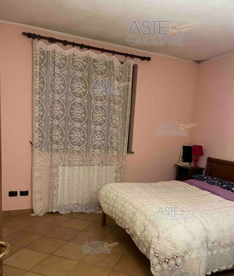 Magamistoad - Villa with Terrace in Galliate