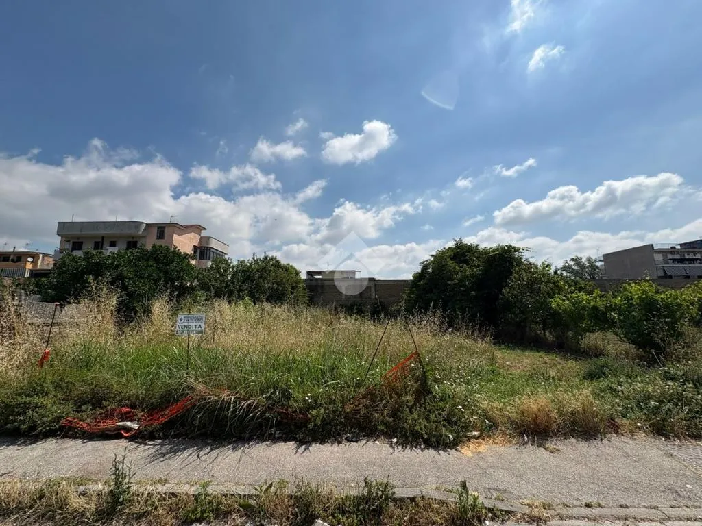 Jardin - Buildable Plot with Development Potential in Afragola