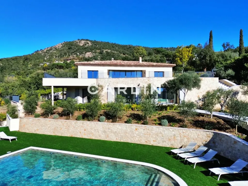 Bassein - Renovated Villa with Sea View in Grimaud