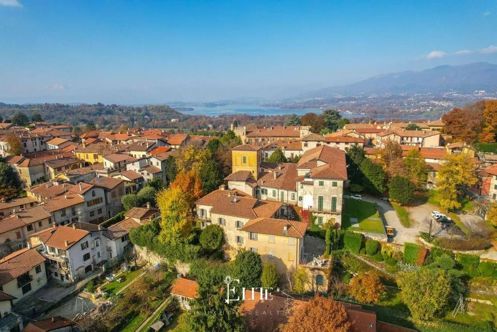Historic Villa with Private Garden in Azzate