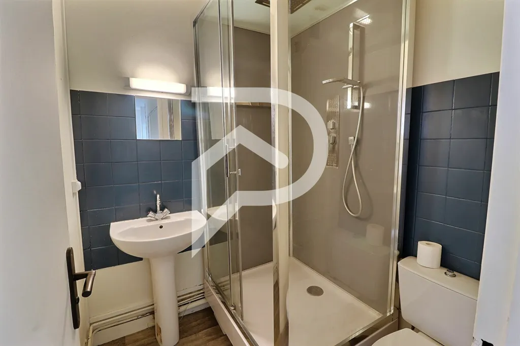 Vannitoad - Spacious F2 with Panoramic View in Dynamic Area