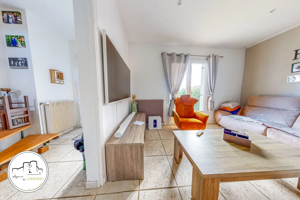 Séjour - Maison Rénovée avec Piscine à Avrillé Centre-Ville