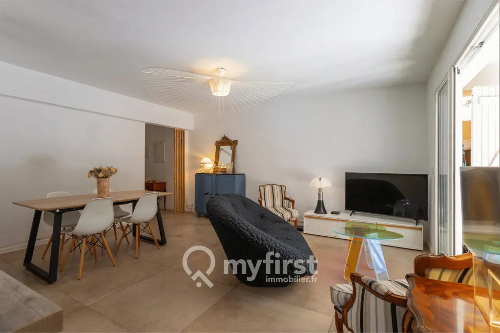 Soggiorno - Contemporary Flat with Private Garden in Toulon