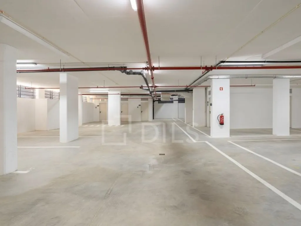 Garage - Luxury Flat with Balcony in Faro