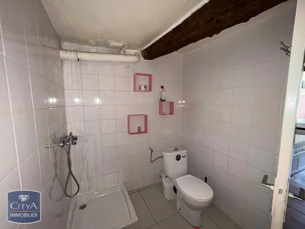 Salles de bain - Studio Meublé en Centre-Ville à Aix-en-Provence