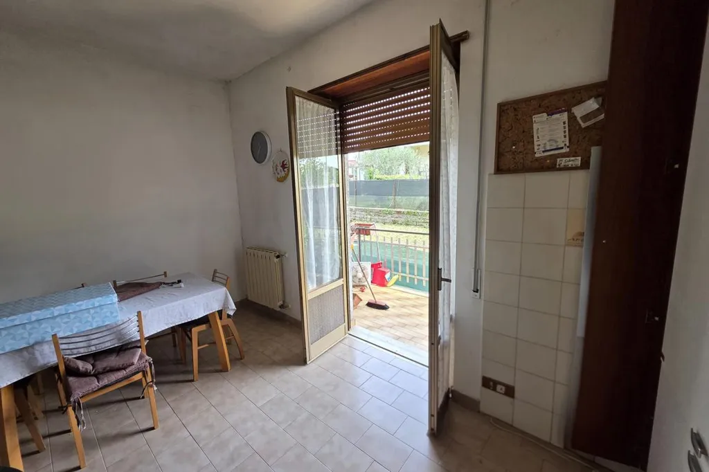 Söögituba - Rustic Apartment with Balcony in Valmontone