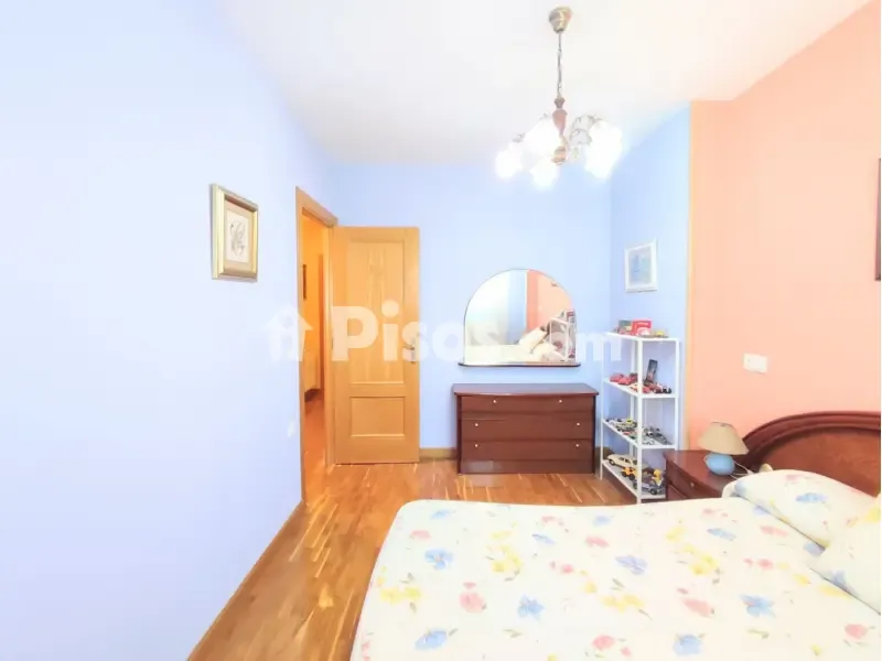 Chambres - Adosado with Garden in Aoiz