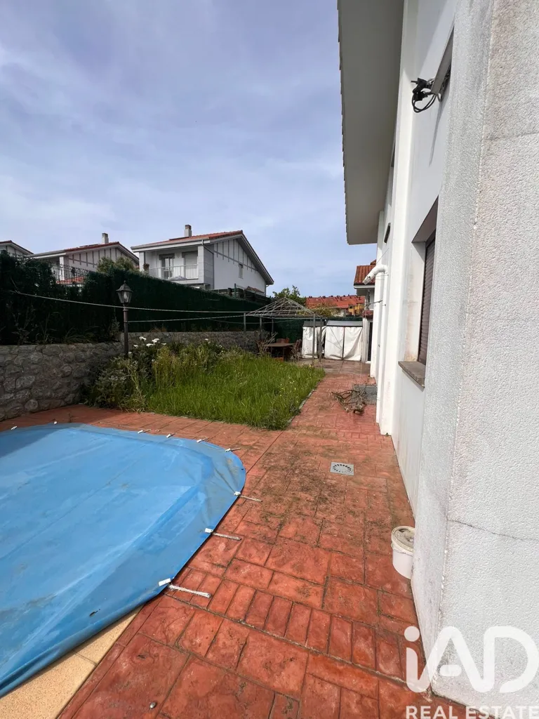 Bassein - Chalet with Pool in Bareyo