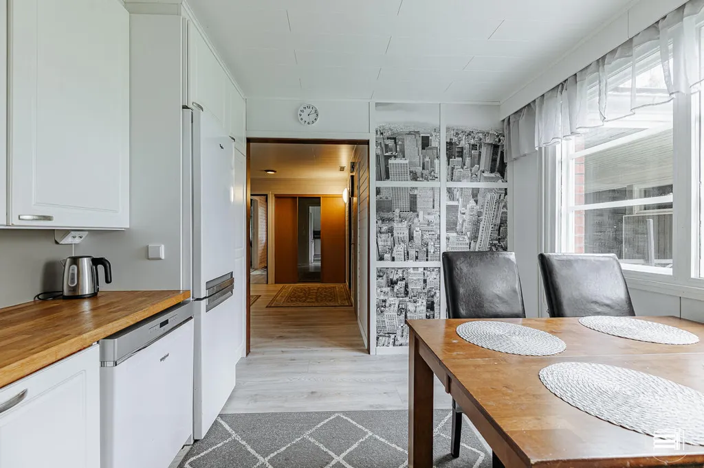 Söögituba - Architect-Designed House with River View in Kyrönjoki