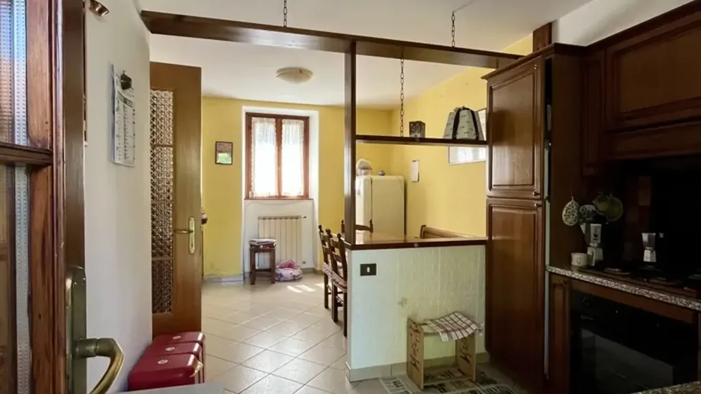 Kitchen - Independent House with Garden in Valle Intelvi