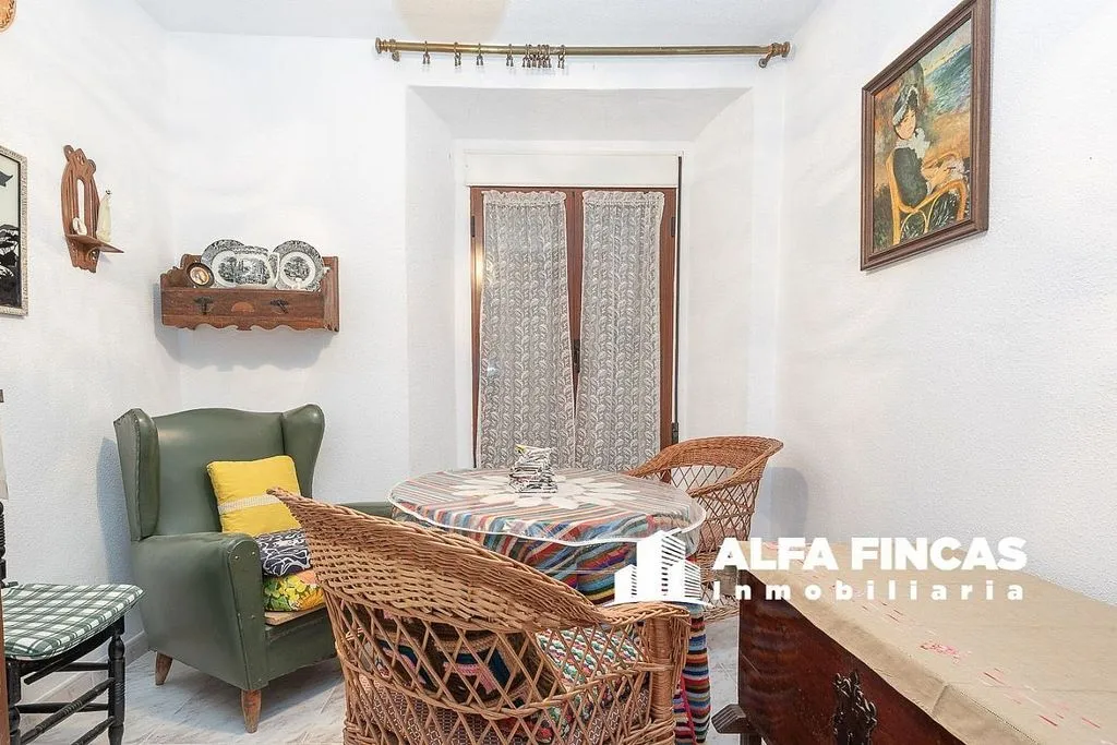 Salle à manger - Traditional Chalet with Patio in Belmonte