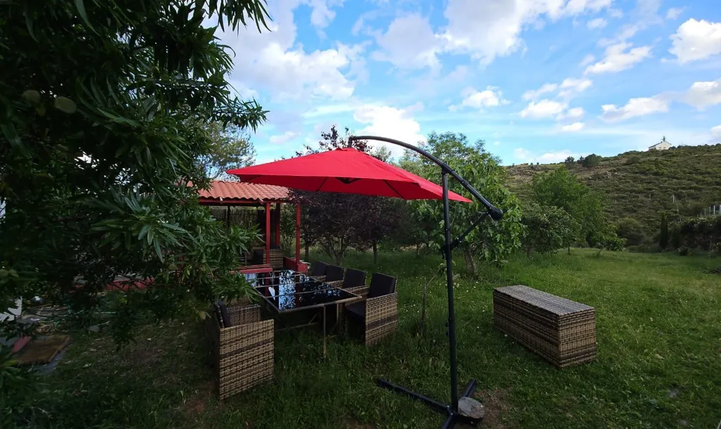 Garden - Chalet with Pool in Sierra Norte, Madrid
