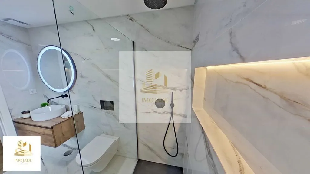 Vannitoad - Luxury House with Pool in Almada