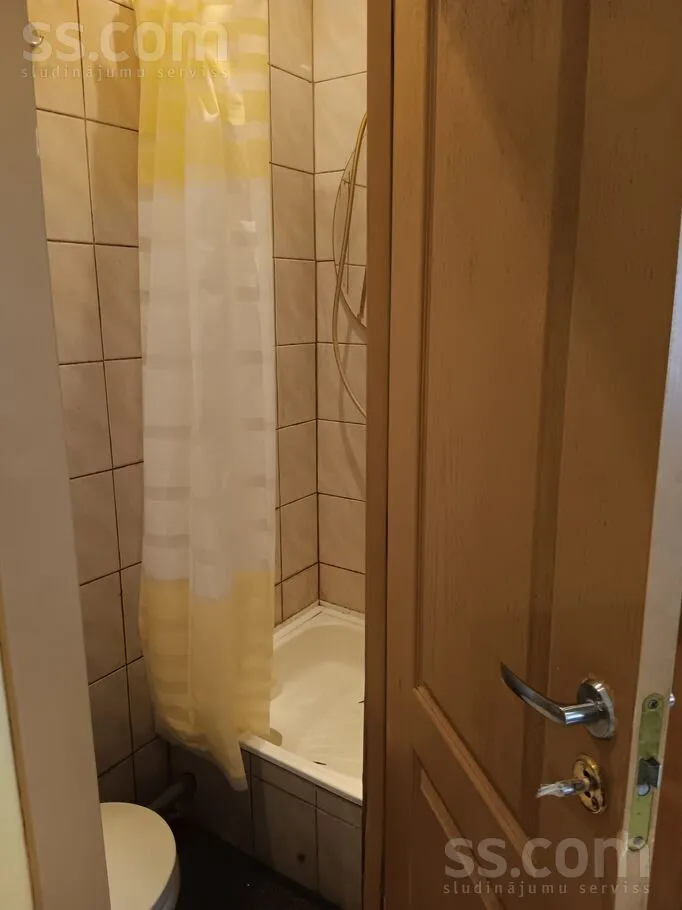 Salles de bain - Bright Two-Bedroom Apartment in Riga Centre