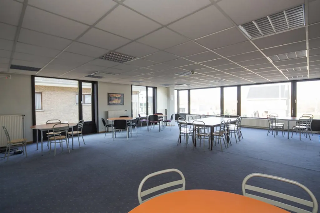 Kabinet - Office Building with Parking in Harelbeke