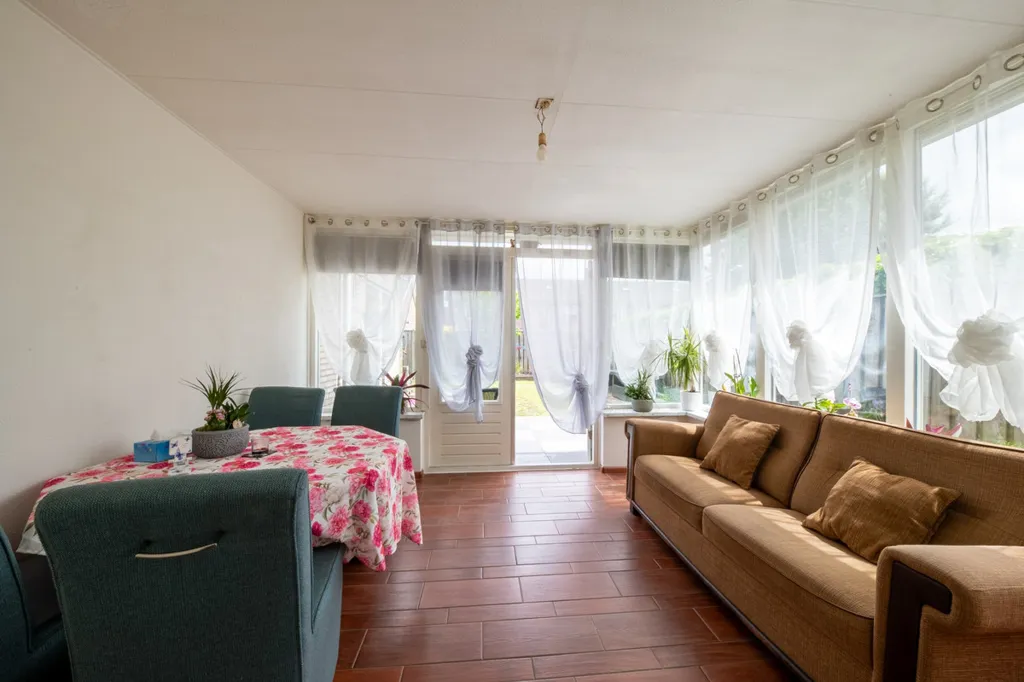 Elutuba - Corner House with Garden Room in Goor