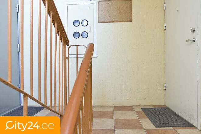 hallway_entrance