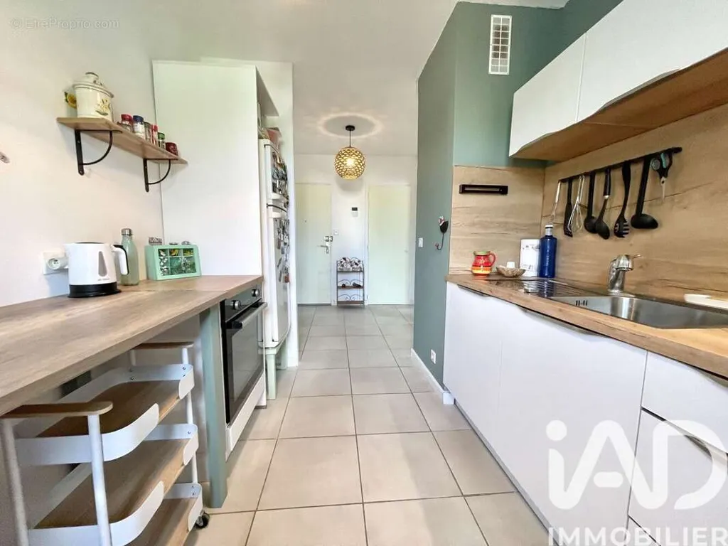 Köök - Apartment with Balcony in Narbonne