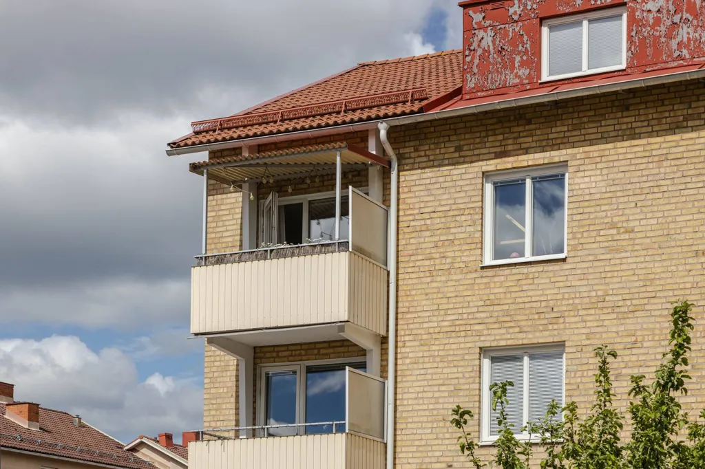 Exterior - Gable Flat with South-Facing Balcony in Västerås
