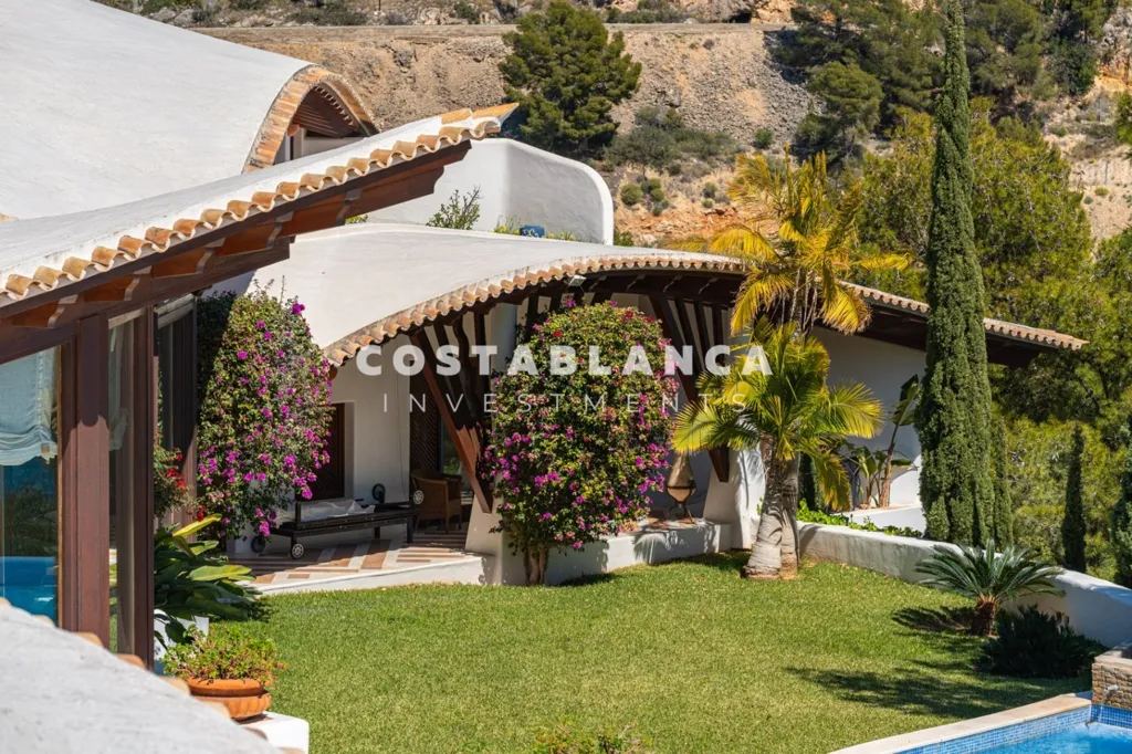 Piscine - First Line Villa with Sea Views in Altea Hills