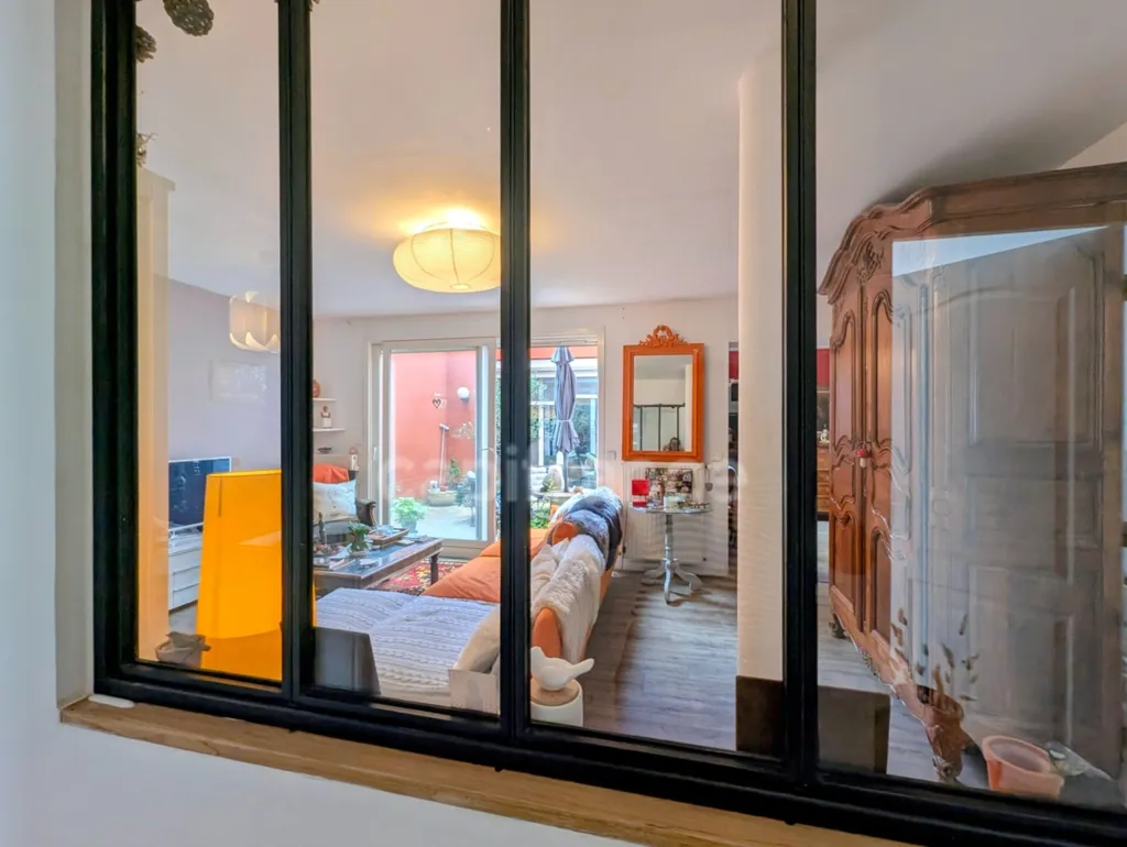 Salón - 5-Piece Apartment with Patio in Bordeaux Bastide