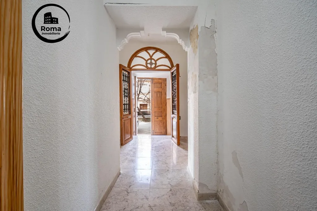 hallway_entrance